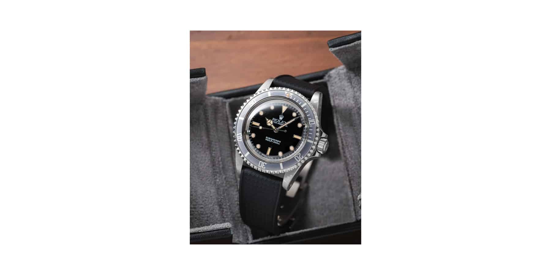 Bracelet tropical caoutchouc noir sur une montre Rolex